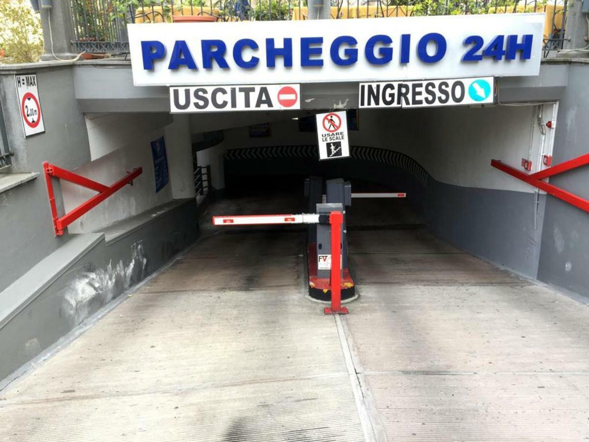 Il Tulipano - Appartamento Al Centro Di Vico Equense Exteriör bild